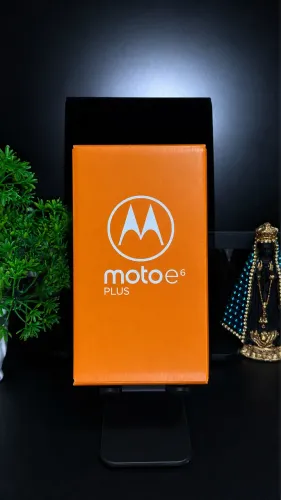 Celular moto e 6 plus 
