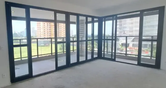 Portas Balcão de correr alumínio preto linha Gold.