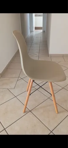 Cadeiras com design moderno