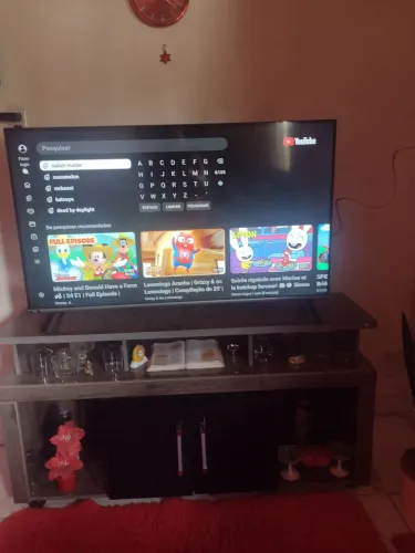 Vendo tv smartv de 50 polegadas funcionando perfeitamente da Philco 