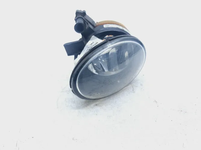 Farol Milha Direito Vw Jetta 2.0 2013 2014 5k0941700 Branco
