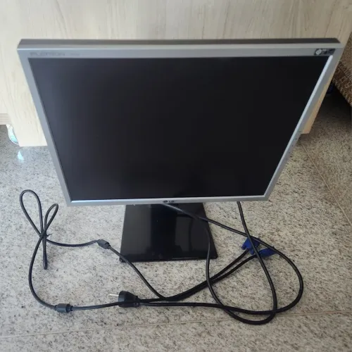 Monitor LG Flatron L1953H-SF 19? - Testado/funciona perfeitamente 1280x1024, VGA+DVI