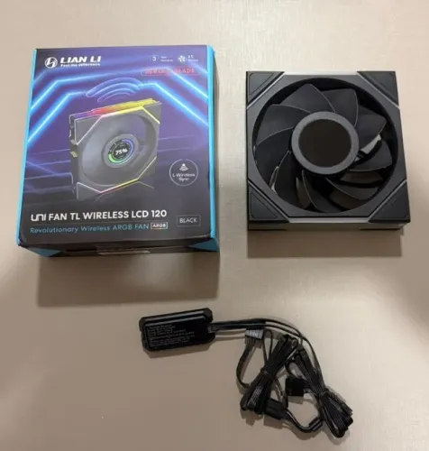 Fan Lian Li UniFan TL LCD Wireless Reverse