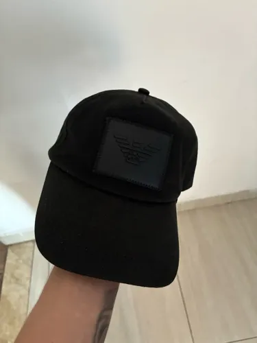 Bone emporio Armani preto