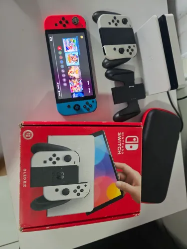 NINTENDO SWITCH OLED DESBLOQUEADO