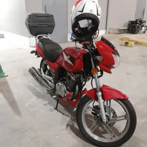 Suzuki gsr125