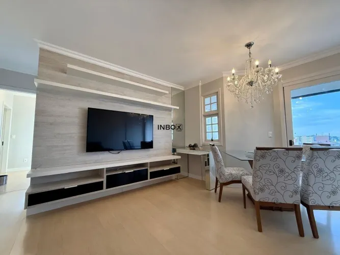 INBOX CIA IMOBILIÁRIA VENDE - Apartamento de três quartos sendo um com suíte, totalmente m