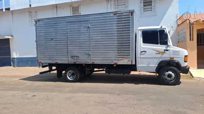 Caminhao 3/4 710