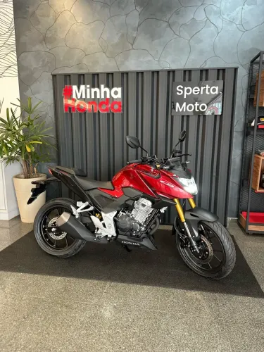 CB 300f Twister ABS