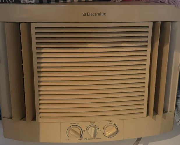 Vendo ar-condicionado Eletrolux