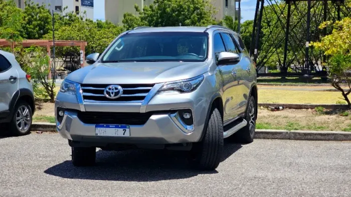 Toyota Hilux SW4 SRX 4X4 2.8 TDI 16V Dies. Aut. 2019