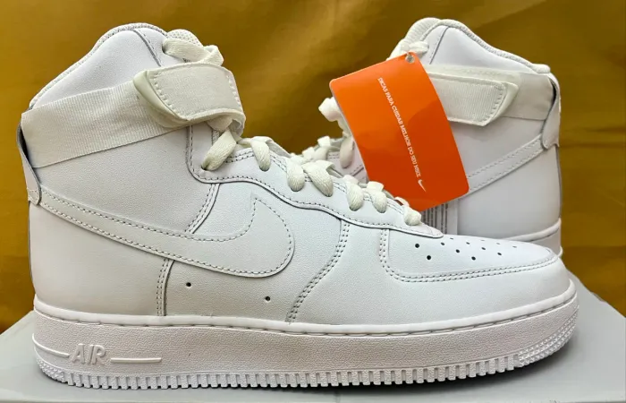 Tênis Nike Air Force 1 High 07