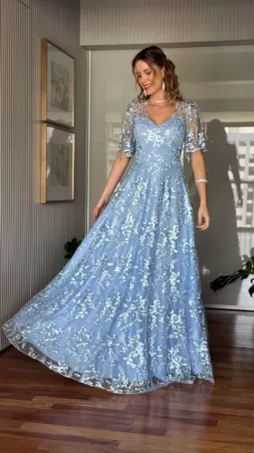 Vestido de Festa Azul Claro Bordado Longo - Usado 1 Vez! Perfeito Estado