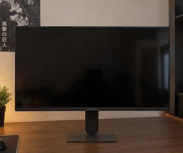 LG ULTRAGEAR 27 POL 144hz