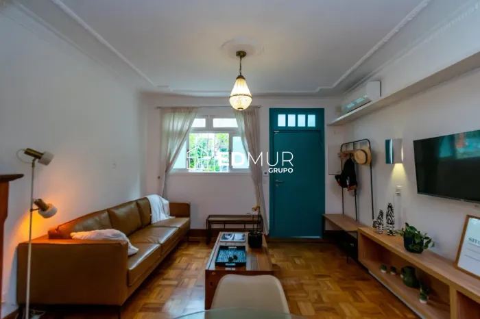 SOBRADO para ALUGUEL com 85m² no bairro Pinheiros com 1 quartos e 1 vagas. São Paulo, SP
