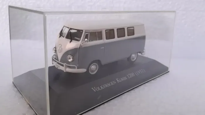 Miniatura Volkswagen Kombi 1200 (1957)