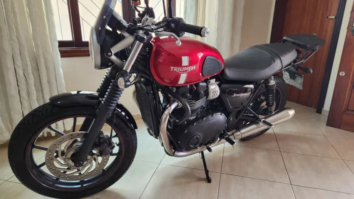 Triumph Street Twin 2017 - Novíssima 