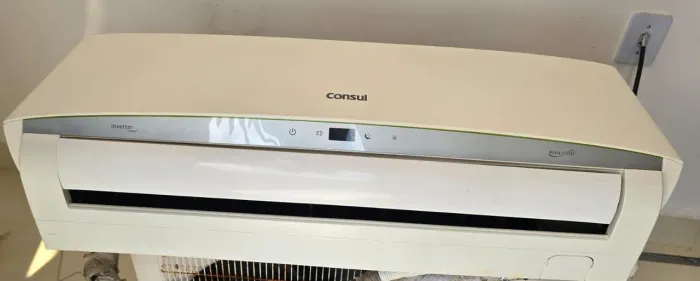 Ar condicionado 9000 Inverter semi novo 