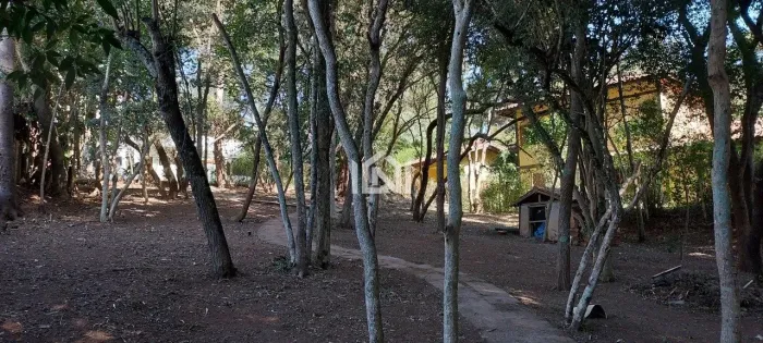 Terreno à venda no condomínio Palos Verdes