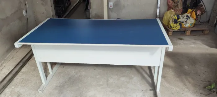 Mesa de Escritório Azul e Branca - 140 x 71 cm