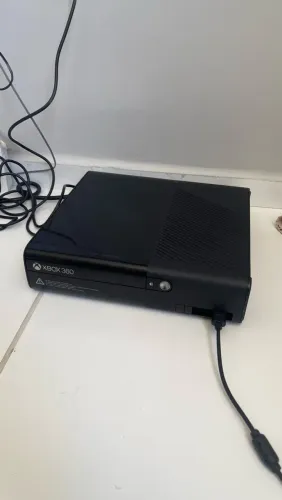 Xbox 360 super slim 500gb