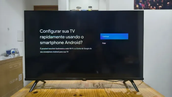 Smart TV HD TCL 32" S615 LED Android TV Bluetooth HDR Preto