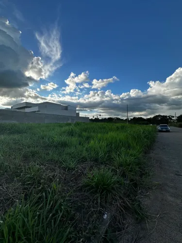 Terreno de esquina no Belvedere