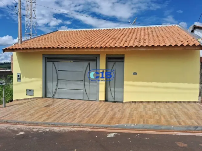 CASA À VENDA NO JARDIM DAS AROEIRAS EM PATROCÍNIO PAULISTA SP