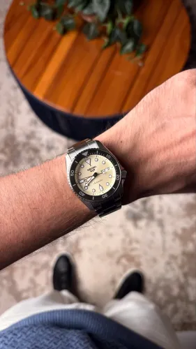 SEIKO 5 SPORTS BEGE