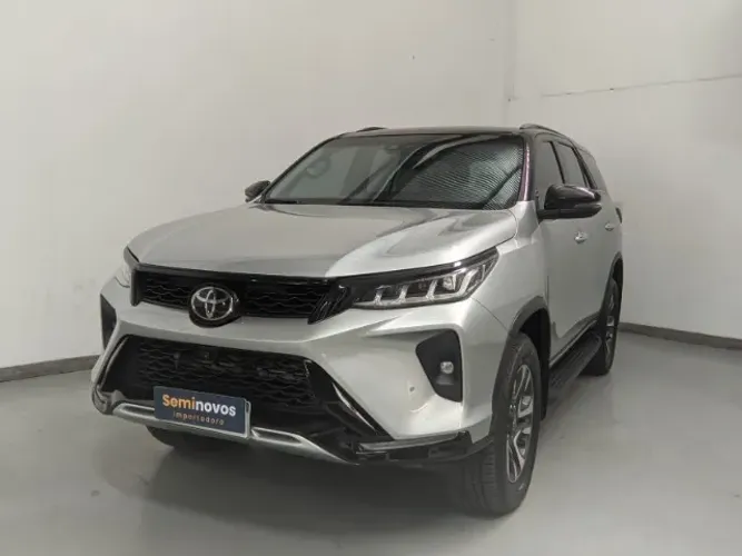 Toyota Hilux SW4 Diamond 2.8 TB 4X4 Die. Aut. 2024