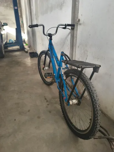 Troco aro 24 montadinha por uma aro 26 com volta minha!