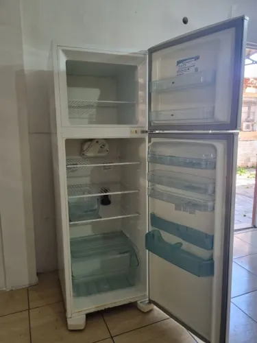 Geladeira Eletrolux