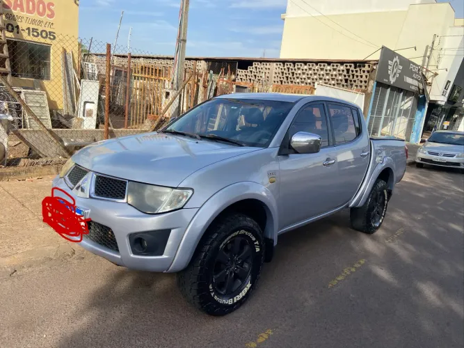 Mitsubishi L200 Triton HPE 3.2 CD TB Int.diesel AUT 2012