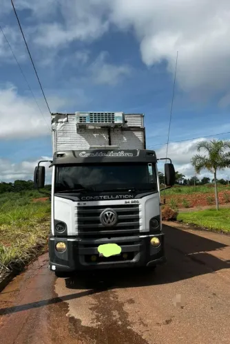 Baú isolado com aparelho acoplado