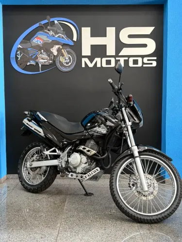 NX 4 FALCON 400 PRETA 2003/2003