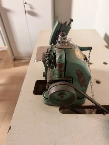 Máquina overloque semi industrial