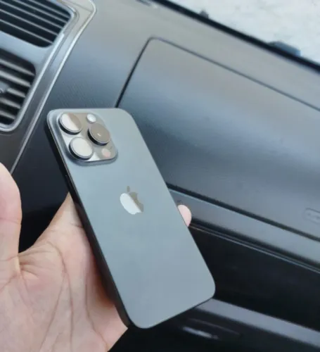 iPhone 15 pro 256 gb tá zero 100% original