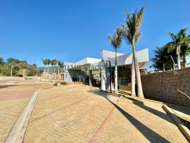 Terreno em Condomínio, à venda, em Jundiaí - Brisas do Lago - AT: 360,00m²