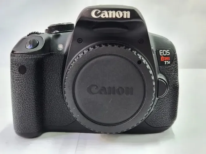 Canon EOS Rebel T5i