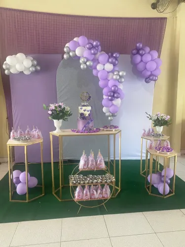 Desapego de moveis p decoração de festa