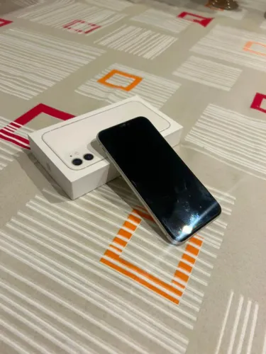 iPhone 11 128GB
