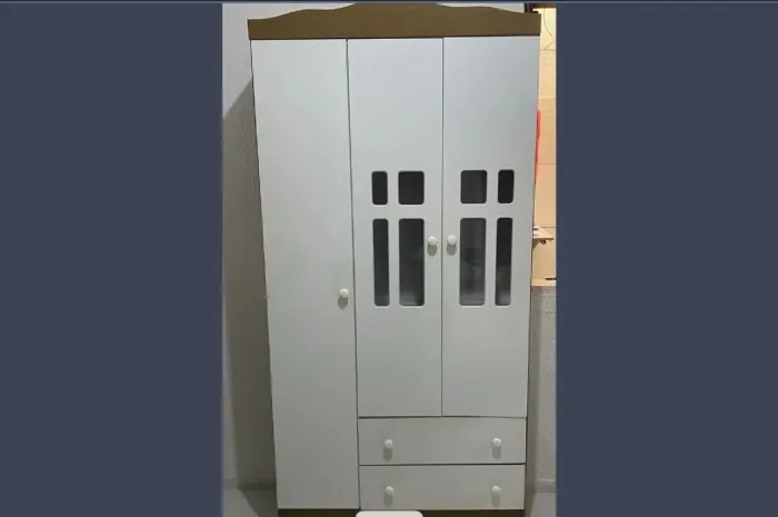 GUARDA ROUPA