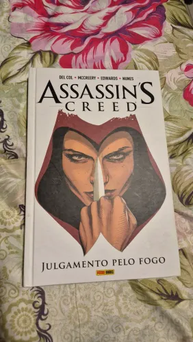 Livro Assassin's Creed julgamento pelo fogo