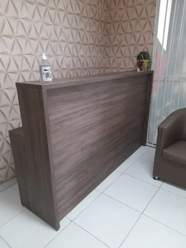 Balcão de recepção 