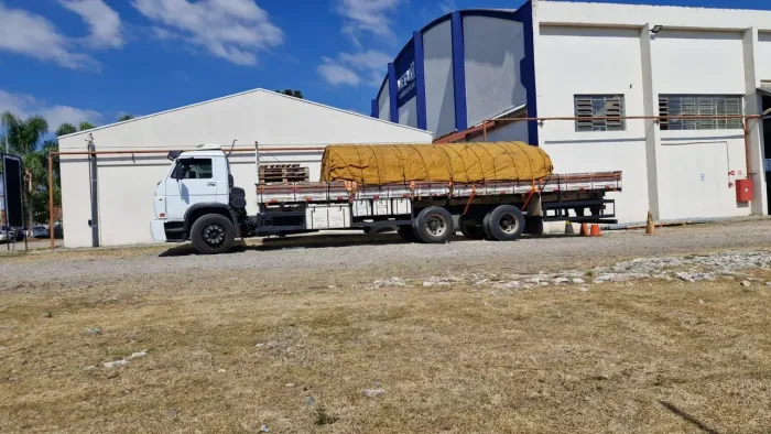 Vendo truck 10 metros