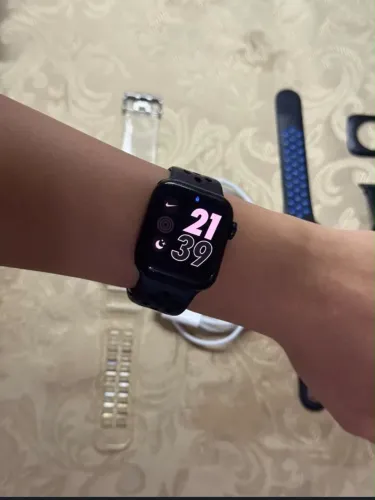 Apple Watch SE 2ª Geração Nike (40mm, GPS) - Midnight - com acessórios