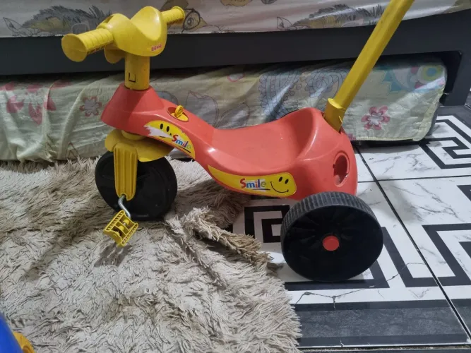 Triciclo infantil 