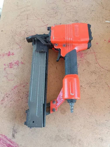 Grampeador de arma grande