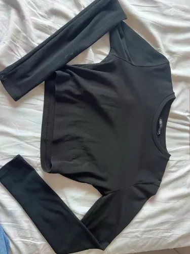 Blusa Zara preta manga longa