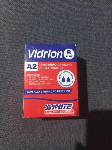 Ionomero de vidro odontológico